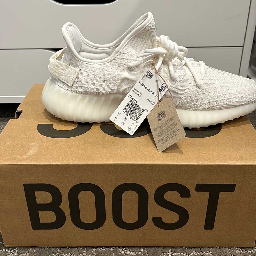New Yeezy boost 350 size 10